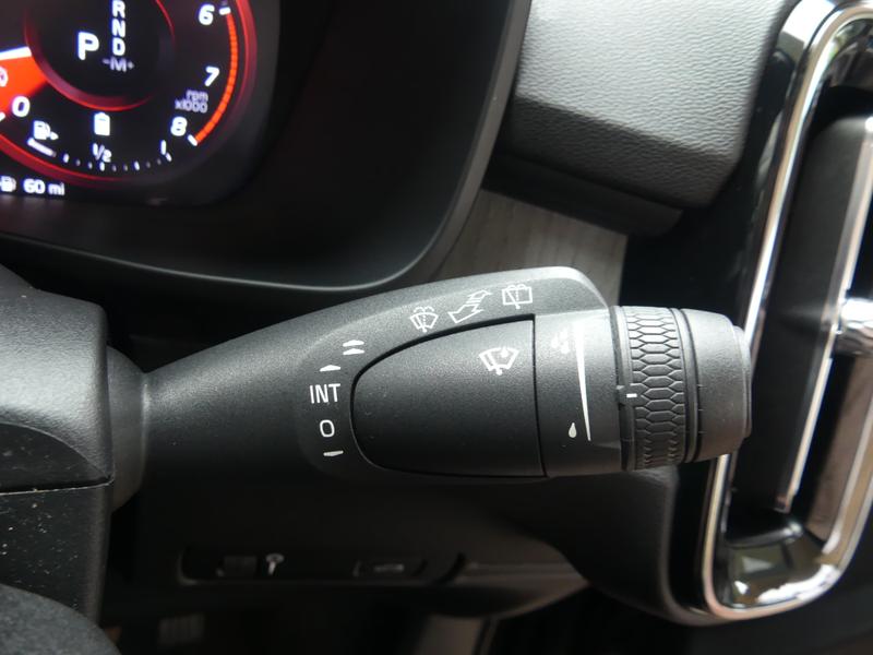 Used Volvo XC40 2020 for sale - 77989068: Photo 31