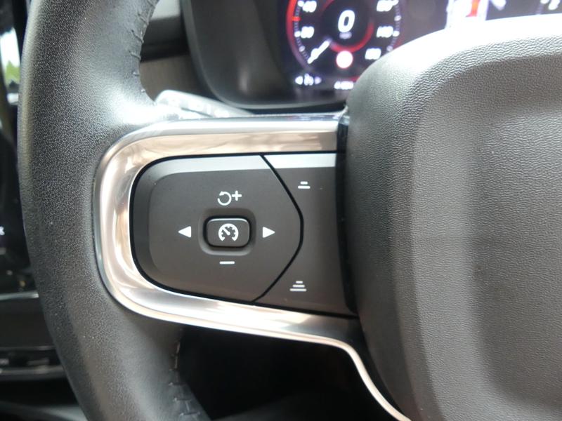 Used Volvo XC40 2020 for sale - 77989068: Photo 32