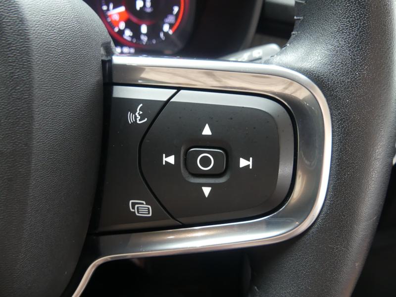 Used Volvo XC40 2020 for sale - 77989068: Photo 33