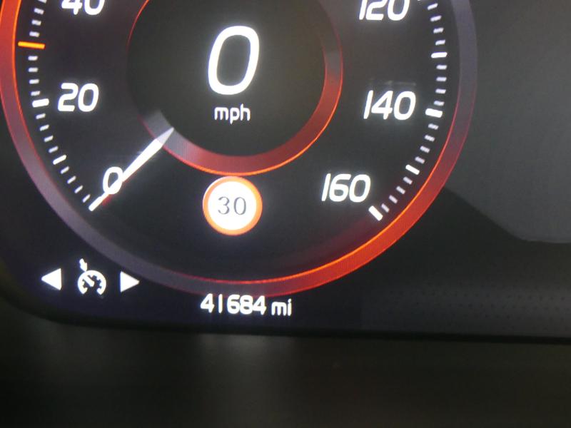 Used Volvo XC40 2020 for sale - 77989068: Photo 36