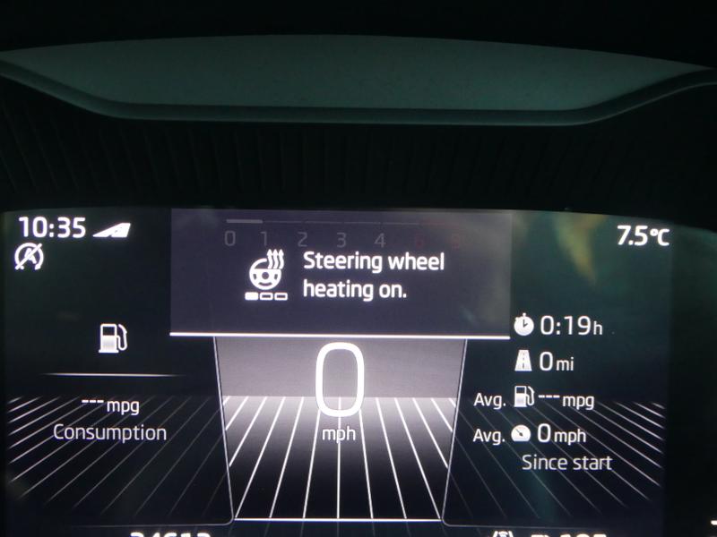 Used Skoda Karoq 2023 for sale - 76568507: Photo 32