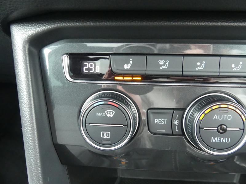 Used Volkswagen Tiguan 2020 for sale - 77641496: Photo 30