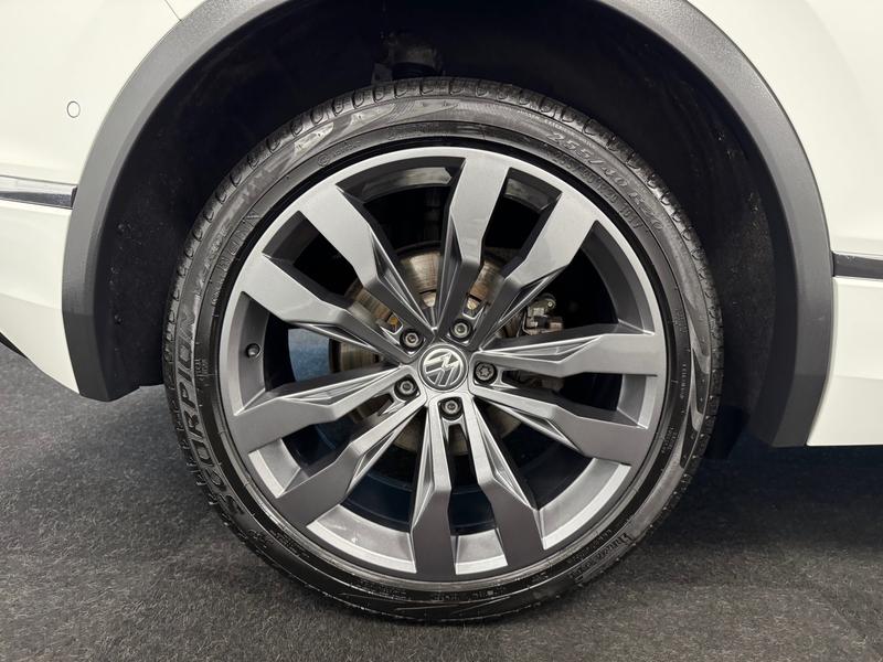 Used Volkswagen Tiguan 2020 for sale - 77641496: Photo 47