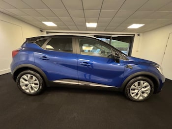 Used Renault Captur 2021 for sale - 76568455: Photo