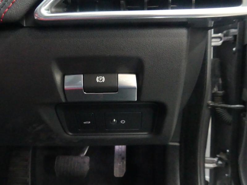 Used Jaguar XE 2019 for sale - 77450416: Photo 25