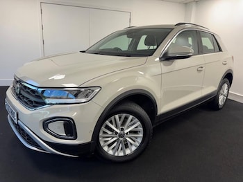 Used Volkswagen T-Roc 2023 for sale - 79177383: Photo