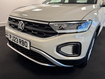 Used Volkswagen T-Roc 2023 for sale - 79177383: Photo