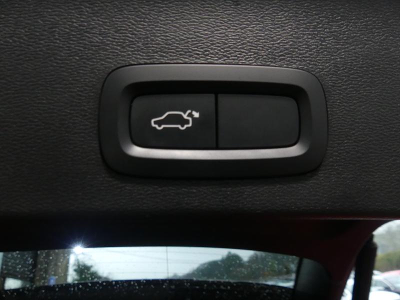 Used Volvo XC40 2020 for sale - 76918400: Photo 21