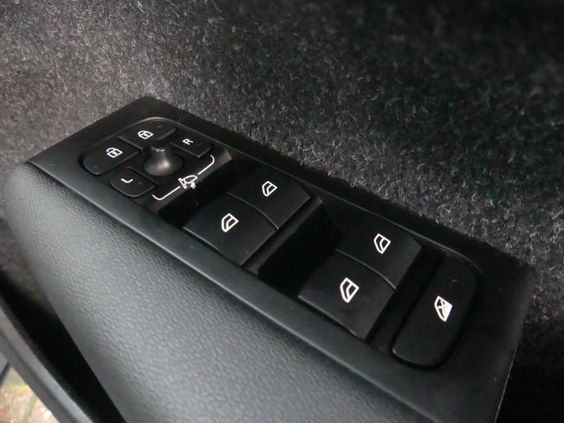 Used Volvo XC40 2020 for sale - 76918400: Photo 23