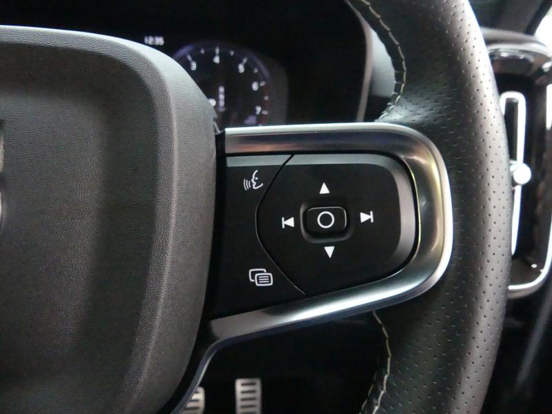 Used Volvo XC40 2020 for sale - 76918400: Photo 27