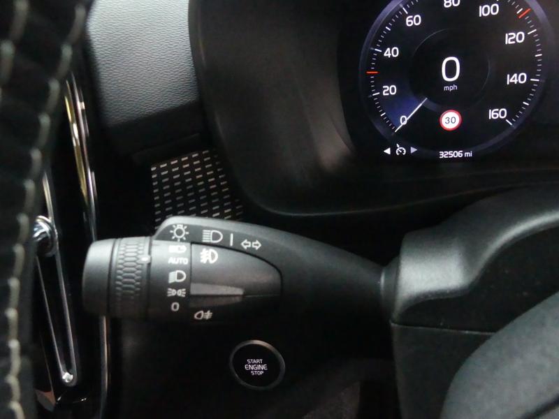 Used Volvo XC40 2020 for sale - 76918400: Photo 28