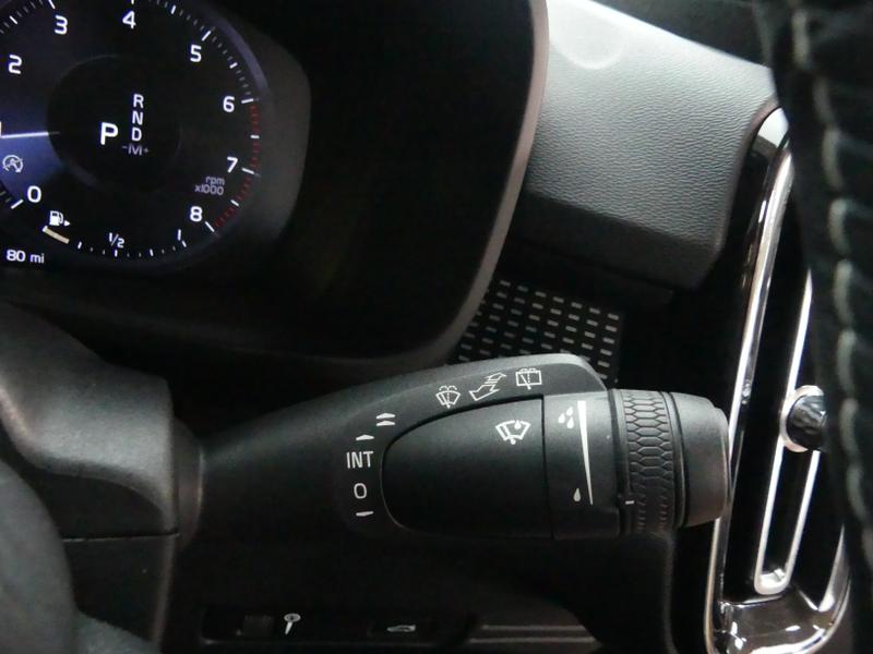 Used Volvo XC40 2020 for sale - 76918400: Photo 29