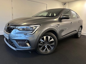 2022 - AUTOMATIC HYBRID 1.6 E-TECH Iconic SUV 5dr Petrol Hybrid Auto 2WD Euro 6 (s