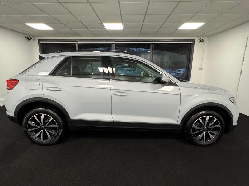 Used Volkswagen T-Roc 2021 for sale - 77381678: Photo 6