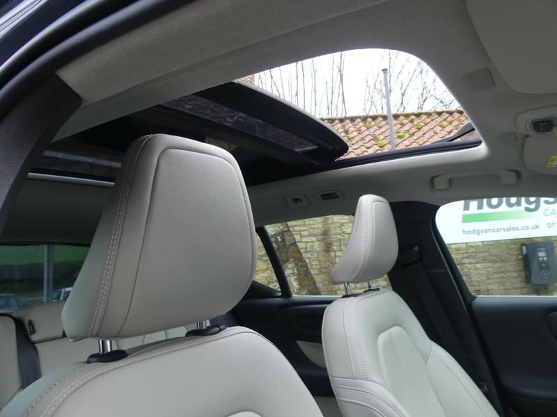 Used Volvo XC40 2020 for sale - 77248739: Photo 12