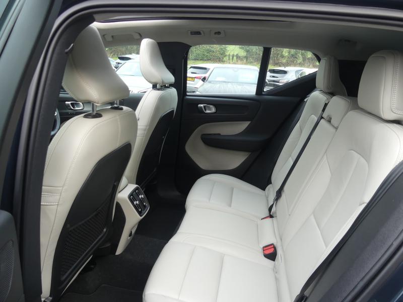 Used Volvo XC40 2020 for sale - 77248739: Photo 23