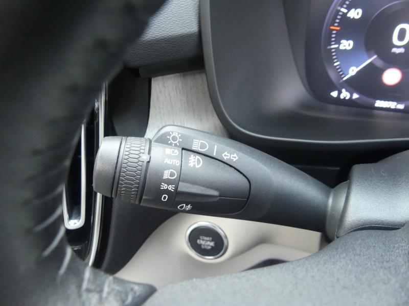 Used Volvo XC40 2020 for sale - 77248739: Photo 34