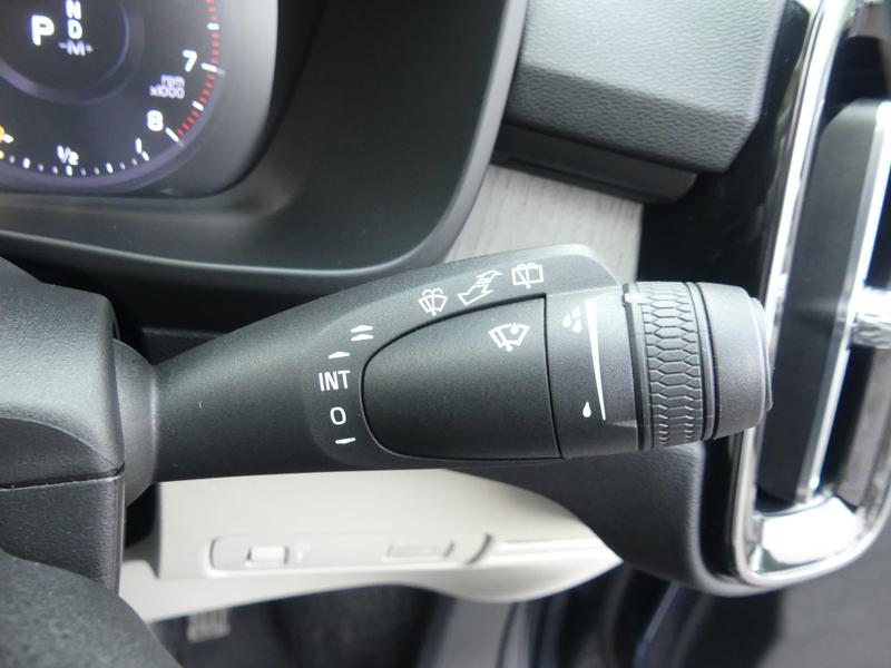 Used Volvo XC40 2020 for sale - 77248739: Photo 35