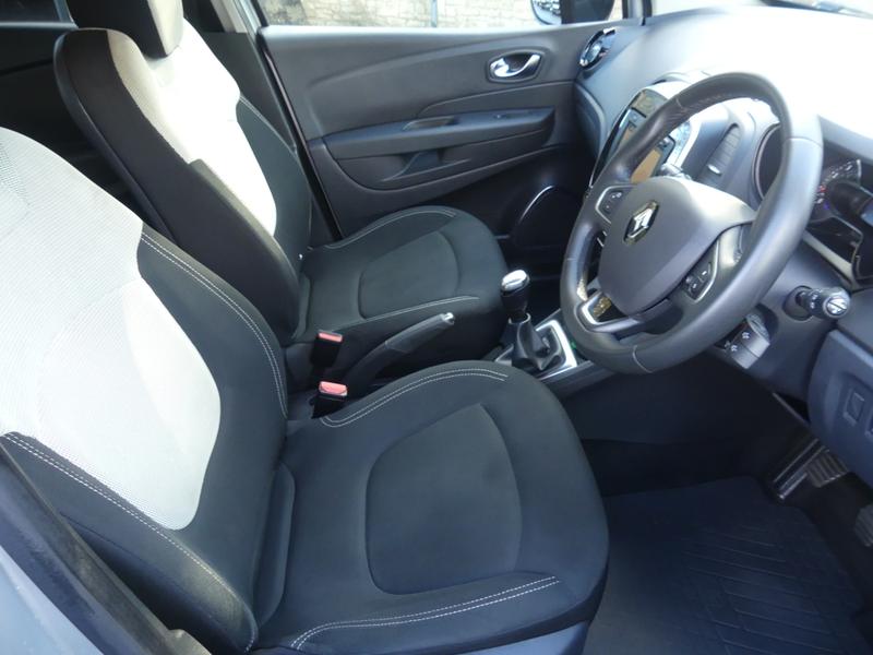 Used Renault Captur 2019 for sale - 76344471: Photo 16