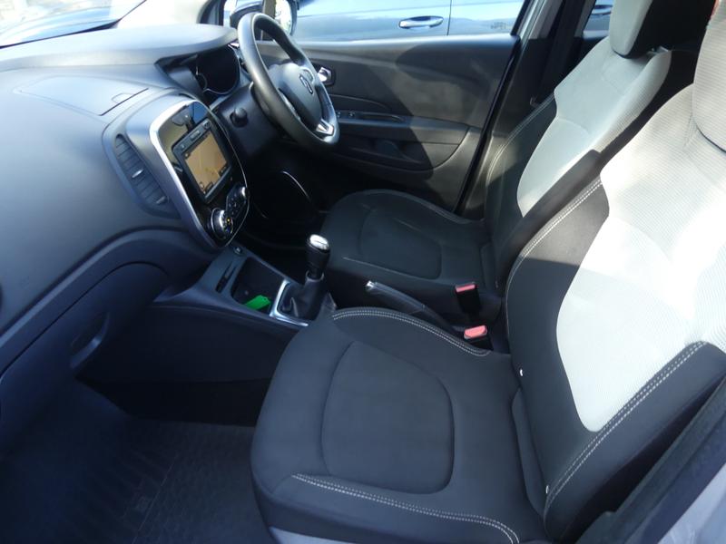 Used Renault Captur 2019 for sale - 76344471: Photo 19