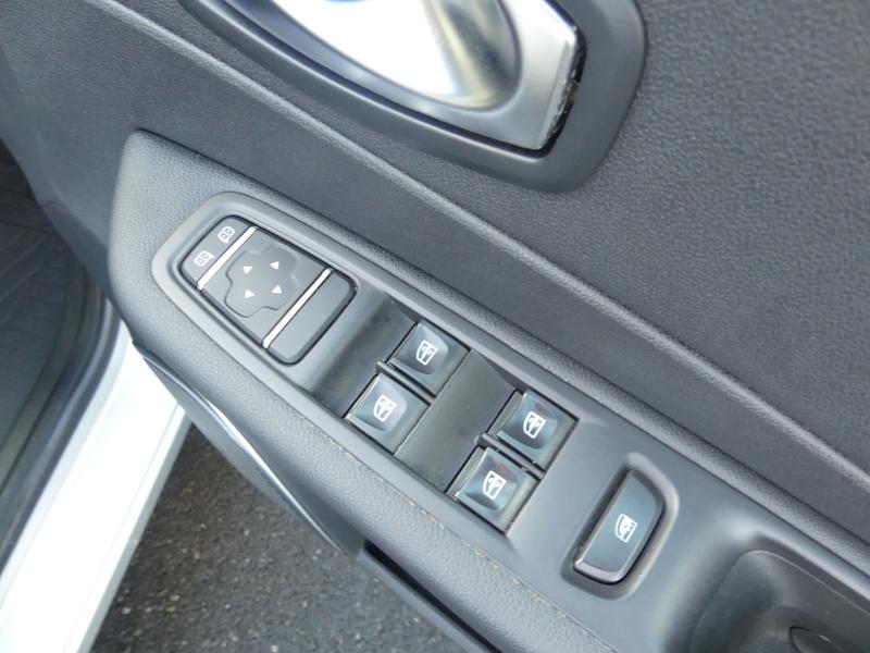 Used Renault Captur 2019 for sale - 76344471: Photo 24