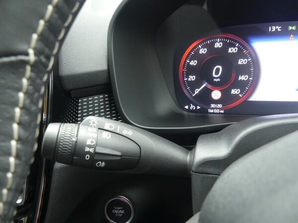 Used Volvo XC40 2020 for sale - 76252398: Photo 31