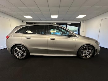 Used Mercedes-Benz B-Class 2020 for sale - 75751860: Photo