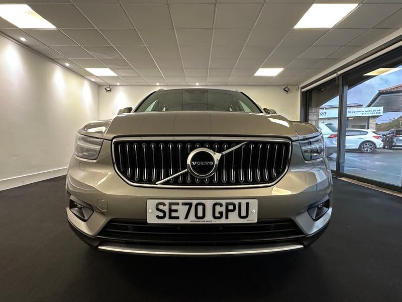 Used Volvo XC40 2020 for sale - 76355511: Photo 2