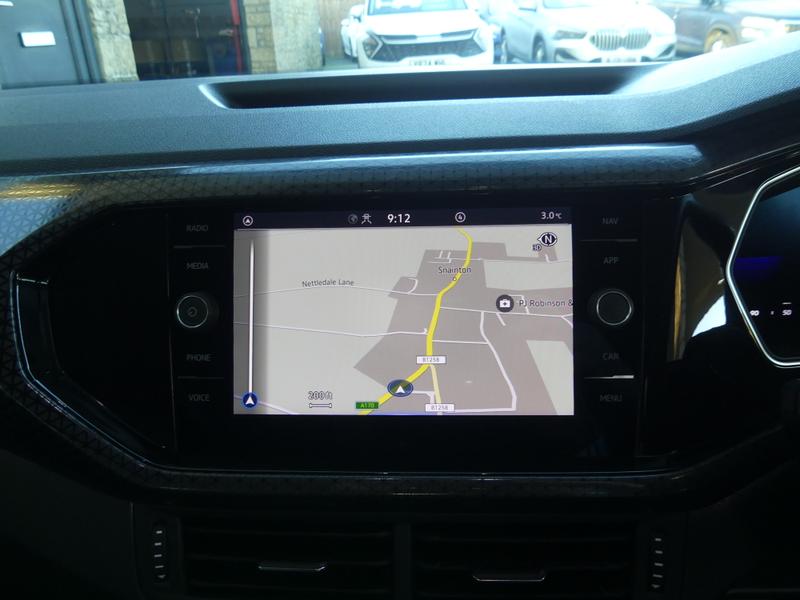 Used Volkswagen T-Cross 2022 for sale - 76692971: Photo 24