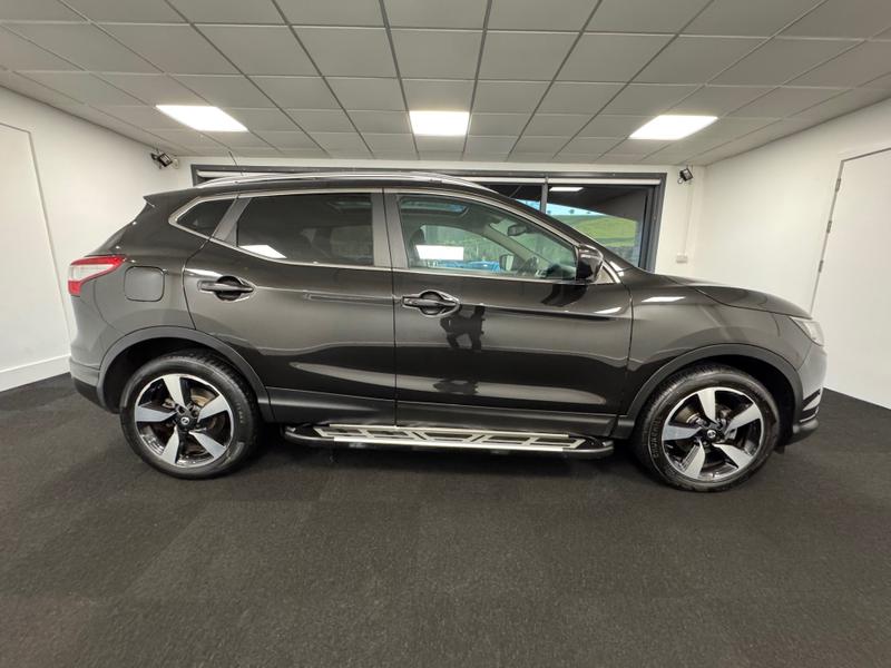 Used Nissan Qashqai 2017 for sale - 77733181: Photo 10