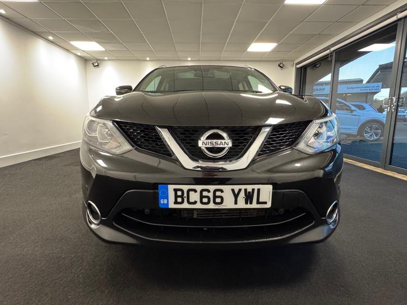 Used Nissan Qashqai 2017 for sale - 77733181: Photo 2