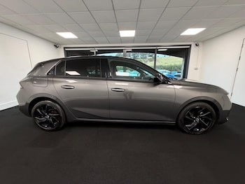 Used Vauxhall Astra 2023 for sale - 79357462: Photo