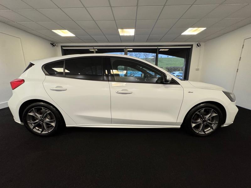 Used Ford Focus 2022 for sale - 76568512: Photo 4