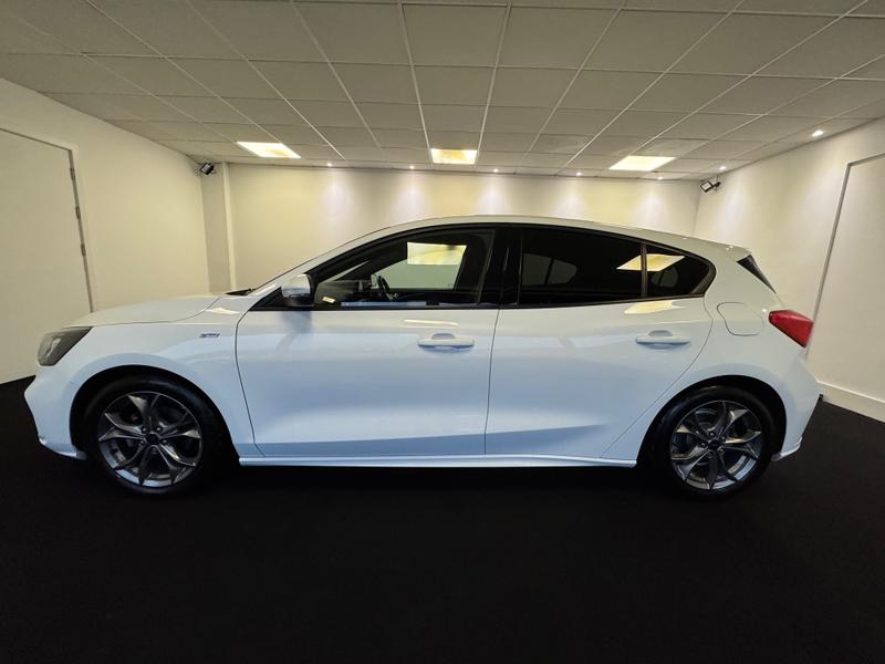 Used Ford Focus 2022 for sale - 76568512: Photo 5