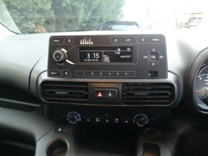 Used Vauxhall Combo Life 2022 for sale - 76835543: Photo 28