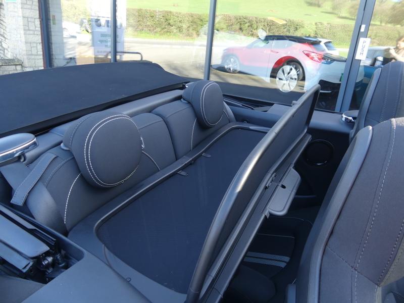 Used MINI Convertible 2019 for sale - 77918641: Photo 26