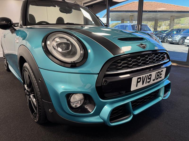 Used MINI Convertible 2019 for sale - 77918641: Photo 4