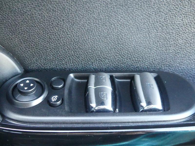 Used MINI Convertible 2019 for sale - 77918641: Photo 44