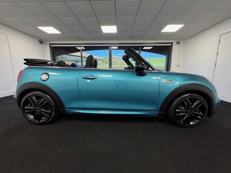 Used MINI Convertible 2019 for sale - 77918641: Photo 6