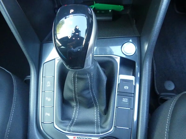 Used Volkswagen Tiguan 2021 for sale - 75995402: Photo 34