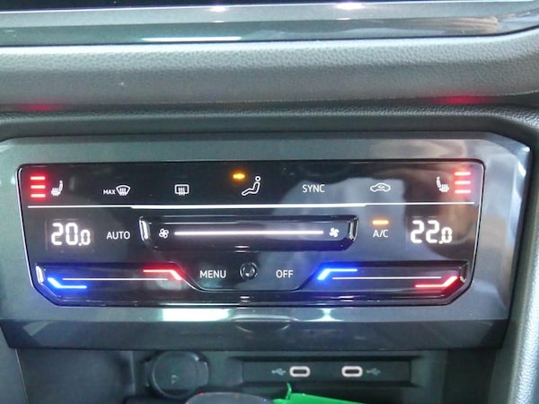 Used Volkswagen Tiguan 2021 for sale - 75995402: Photo 35