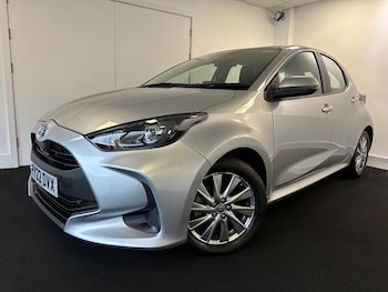 Used Toyota Yaris 2022 for sale - 75751976: Photo