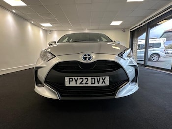 Used Toyota Yaris 2022 for sale - 75751976: Photo