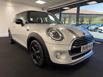 Used MINI Hatch 2018 for sale - 78443107: Photo
