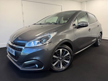 Used Peugeot 208 2019 for sale - 79264386: Photo
