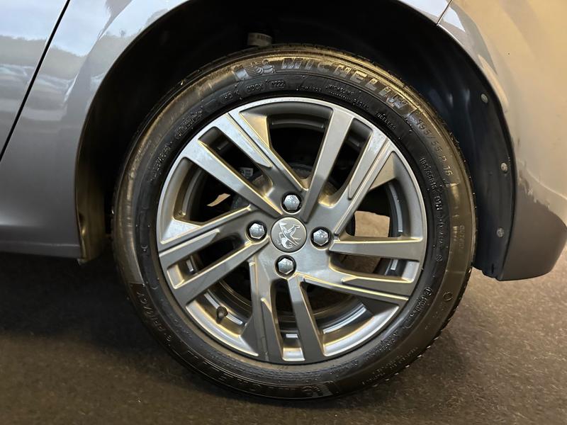 Used Peugeot 208 2022 for sale - 76104837: Photo 33