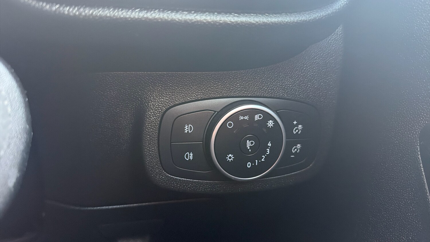 Used Ford Fiesta 2018 for sale - 76705659: Photo 23