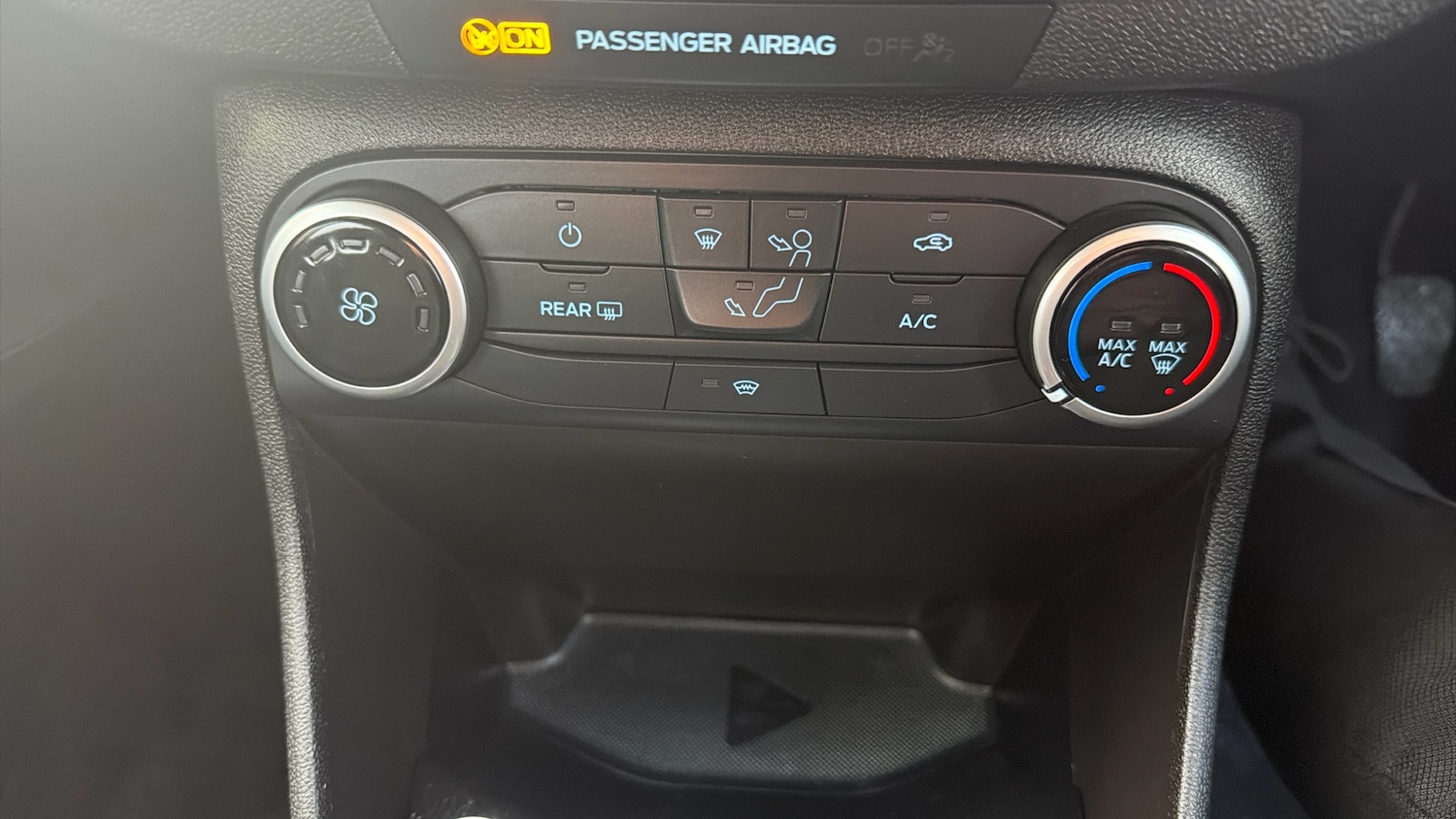 Used Ford Fiesta 2018 for sale - 76705659: Photo 28