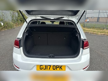 Used Volkswagen Golf 2017 for sale - 79205672: Photo