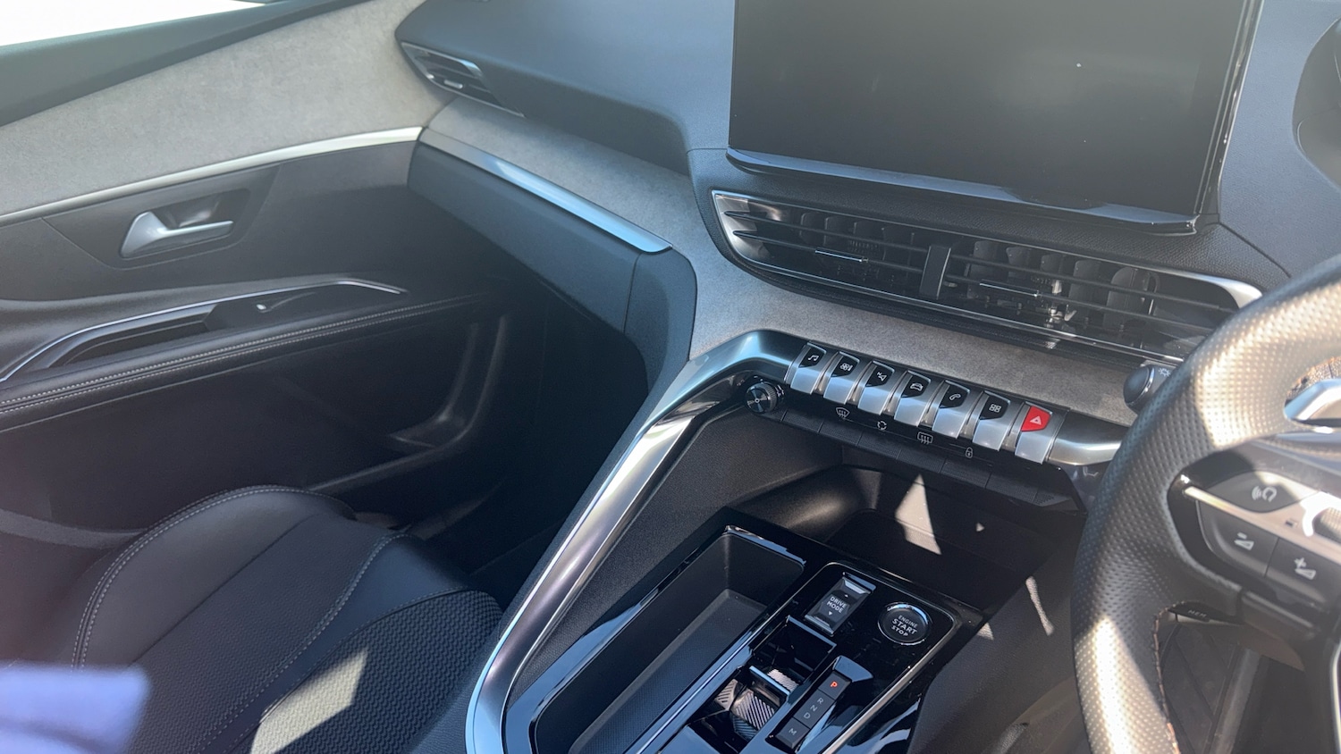 Used Peugeot 5008 2025 for sale - 77918457: Photo 14